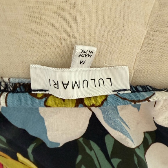 Lulumari Floral Halter Top | Size M | Like New - Picture 4 of 8